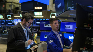 Wall Street ouvre en ordre dispers&eacute;, respiration apr&egrave;s un important vote sur la dette