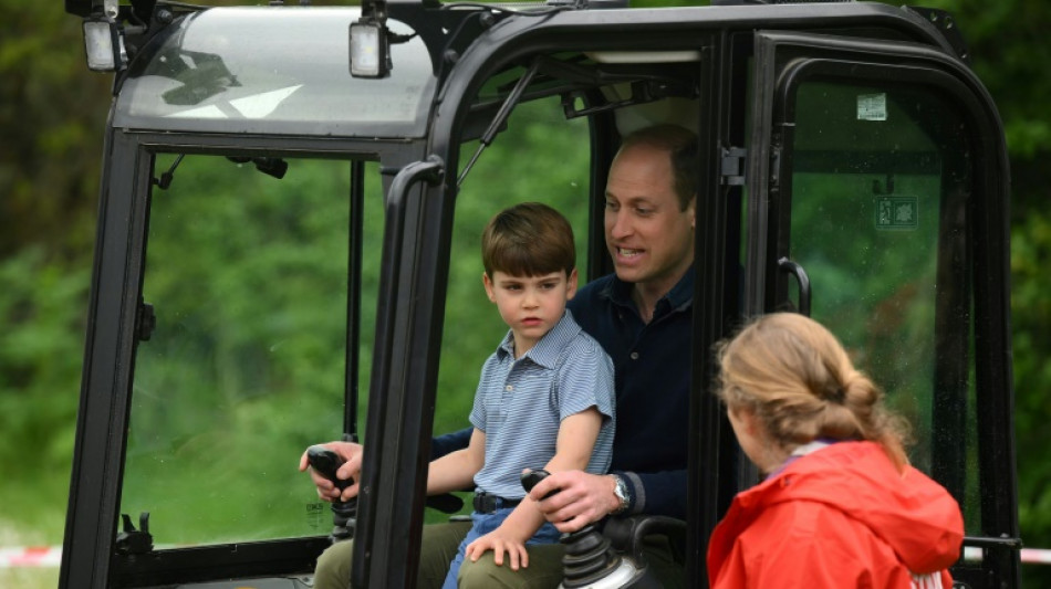 Le roi remercie les Britanniques apr&egrave;s les festivit&eacute;s du couronnement