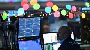 Wall Street ouvre en hausse modeste apr&egrave;s l'emploi am&eacute;ricain