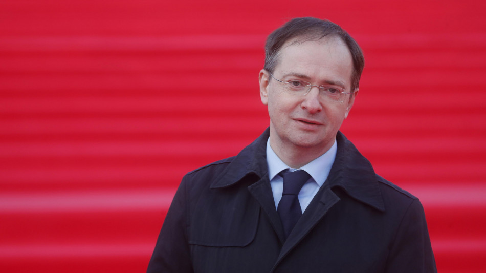 Medinsky, 'Kiev chiede incontro Putin-Zelensky,valuteremo'