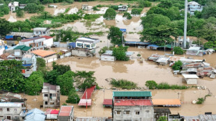 Philipines: au moins 5 morts après le passage du "super typhon" Fung-wong, en route vers Taïwan