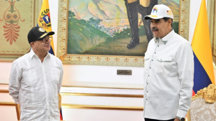 Em reuni&atilde;o com Maduro, Petro defende 'paz pol&iacute;tica' na Venezuela