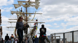 Cadete morta em colisão de navio contra ponte do Brooklyn é velada no México