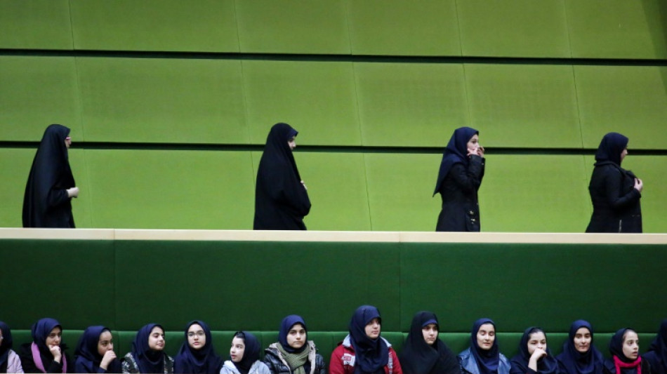 Decenas de ni&ntilde;as hospitalizadas en Ir&aacute;n por un nuevo envenenamiento en escuelas