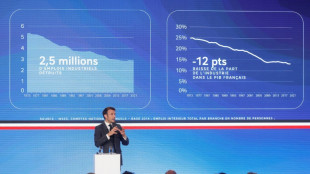 Cr&eacute;dit d'imp&ocirc;t et bonus auto r&eacute;form&eacute; pour "acc&eacute;l&eacute;rer" la "r&eacute;industrialisation"