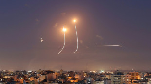 Disparan cientos de cohetes desde Gaza tras nuevos ataques israel&iacute;es