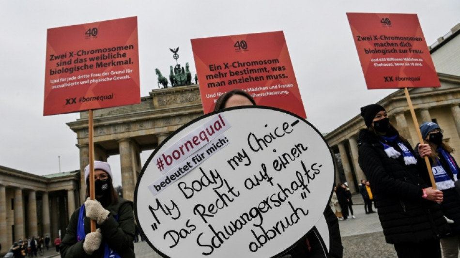 Bundestag beschlie&szlig;t Streichung des Werbeverbots f&uuml;r Abtreibungen