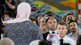 Guerre de la drogue &agrave; Marseille: Macron face &agrave; des femmes "mortes &agrave; l'int&eacute;rieur"