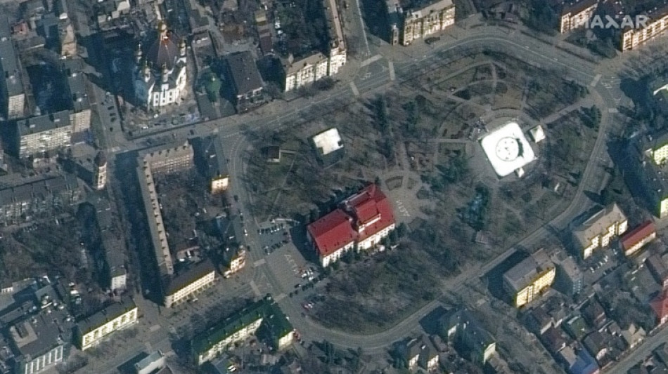 Ukraine: Biden traite Poutine de "criminel de guerre", frappes meurtri&egrave;res sur des civils