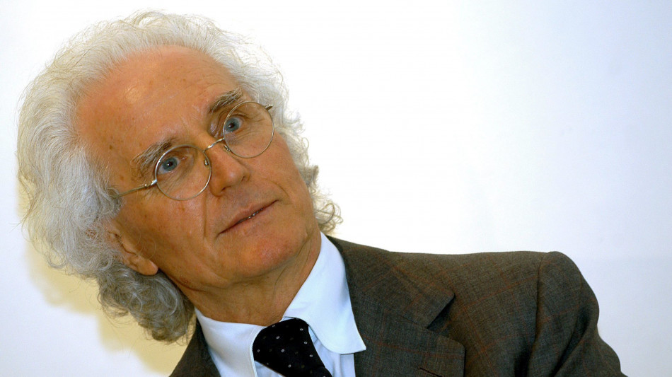 Benetton, allarme dei sindacati, buco atteso ma non cos&igrave; grande