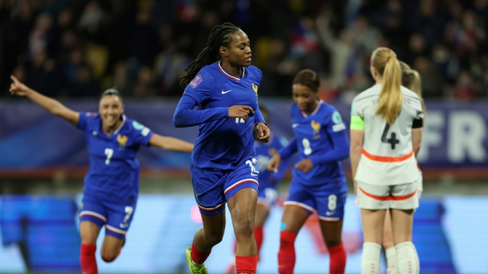 Ligue des nations f&eacute;minine: les Bleues encha&icirc;nent contre l'Islande