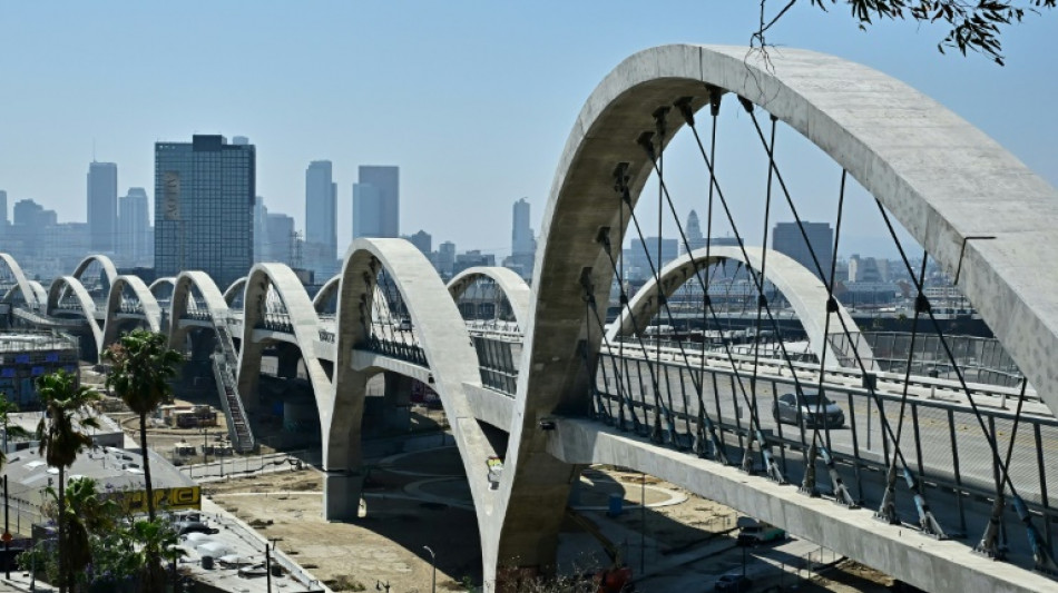 B&uuml;rgermeisterin verh&auml;ngt n&auml;chtliche Ausgangssperre f&uuml;r Innenstadt von Los Angeles