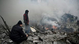 Ukraine: sept morts dont trois enfants apr&egrave;s des frappes de drones russes &agrave; Kharkiv