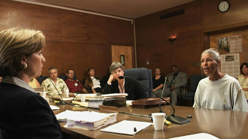 Tribunal da Calif&oacute;rnia decide que disc&iacute;pula de Charles Manson cumpre condi&ccedil;&otilde;es para liberdade condicional