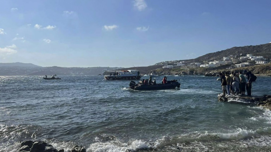 Mehr als hundert Fl&uuml;chtlinge vor Mykonos aus &Auml;g&auml;is gerettet