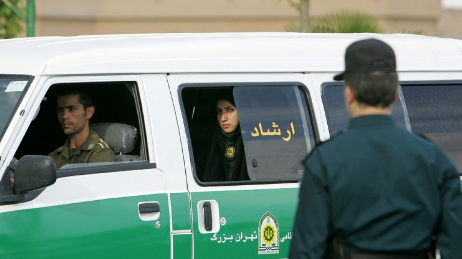 En Iran, la police des moeurs fait la loi depuis plus d'une d&eacute;cennie