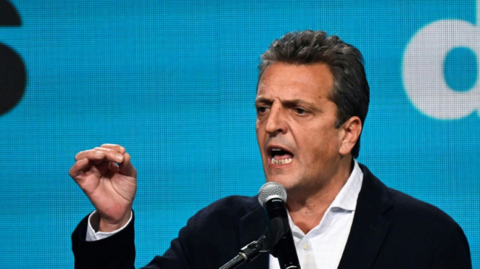 Massa anuncia US$ 1,3 bi em empr&eacute;stimos do MB e BID &agrave; Argentina