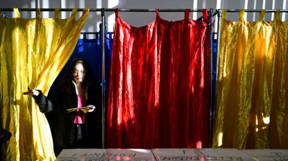 Roumanie: apr&egrave;s l'annulation de la pr&eacute;sidentielle, l'enqu&ecirc;te entre dans le vif