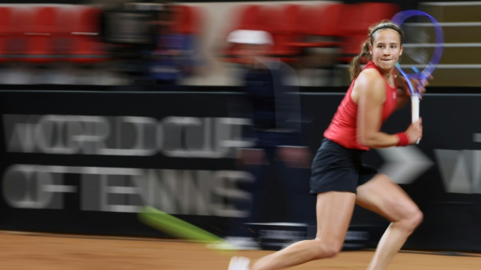 Holders Italy and Ukraine make strong starts in BJK Cup as USA trail