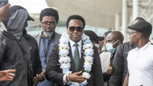 Mozambique: retour d'exil du principal opposant, affrontements &agrave; Maputo