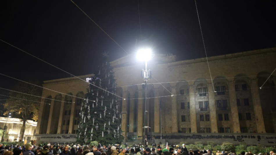 G&eacute;orgie: nouvelles manifestations pro-UE, Bruxelles menace de s&eacute;vir