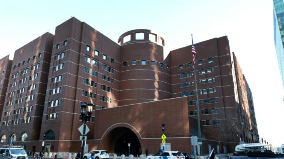 Comparution report&eacute;e pour le jeune militaire inculp&eacute; de la fuite de documents secrets am&eacute;ricains