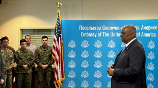 Chefe do Pent&aacute;gono promete apoio dos EUA &agrave; Ucr&acirc;nia por muito tempo