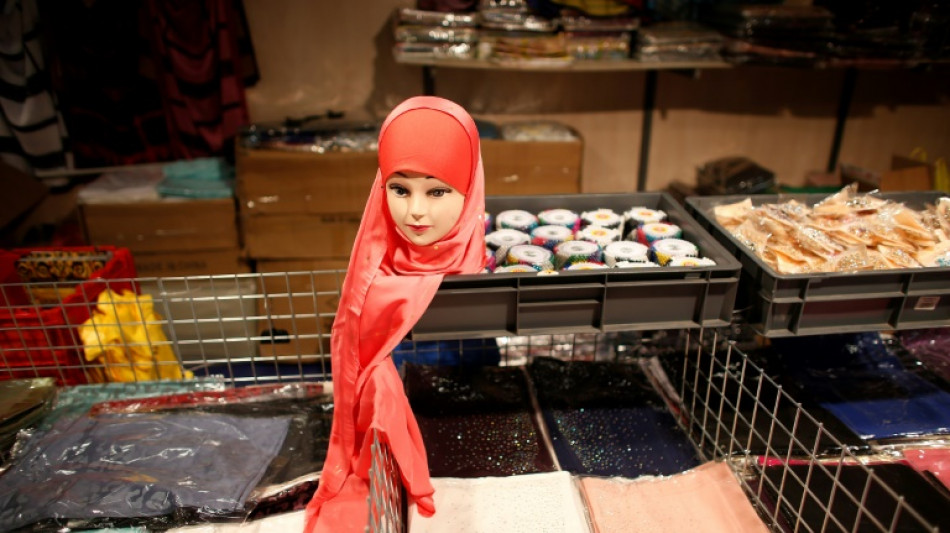 Gutachten sieht Spielraum f&uuml;r Verbot religi&ouml;ser Symbole an Arbeitsplatz in Beh&ouml;rde