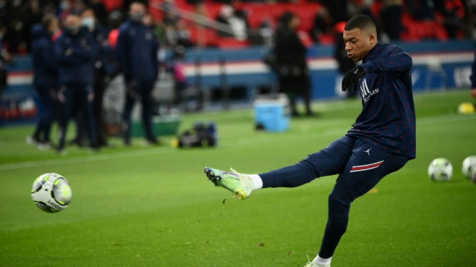 C1: Mbapp&eacute; "va bien", le Paris SG "esp&egrave;re qu'il pourra s'entra&icirc;ner normalement"