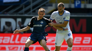 Paderborn schie&szlig;t sich an die Spitze