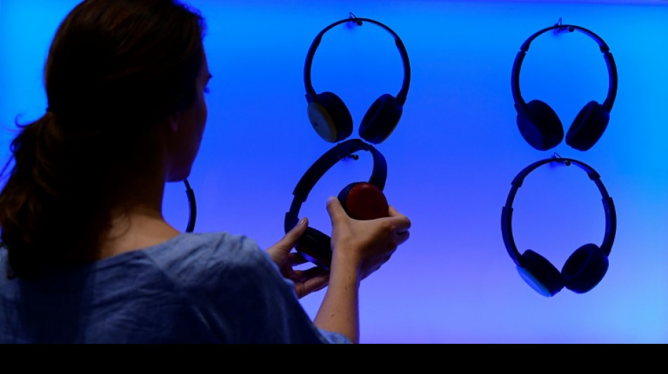 Le monde des livres audio chamboul&eacute; par l'intelligence artificielle, les narrateurs inquiets