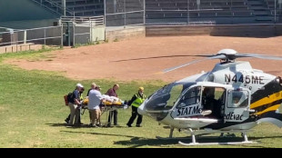 Salman Rushdie operado tras ser apu&ntilde;alado en evento en EEUU