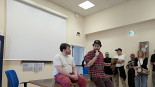 Pinguini Tattici Nucleari, Universit&agrave; luogo importantissimo