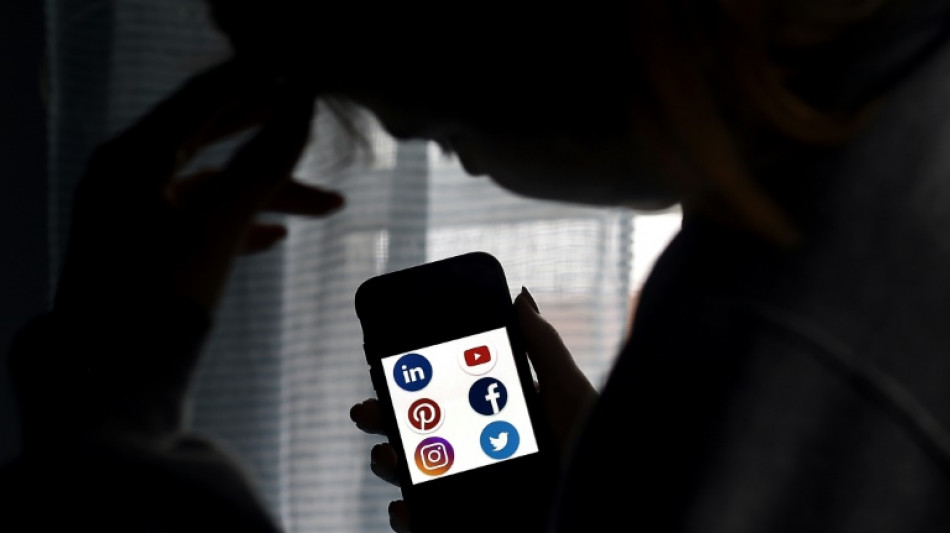 150 influenceurs aux d&eacute;put&eacute;s: "Ne cassez pas notre mod&egrave;le"