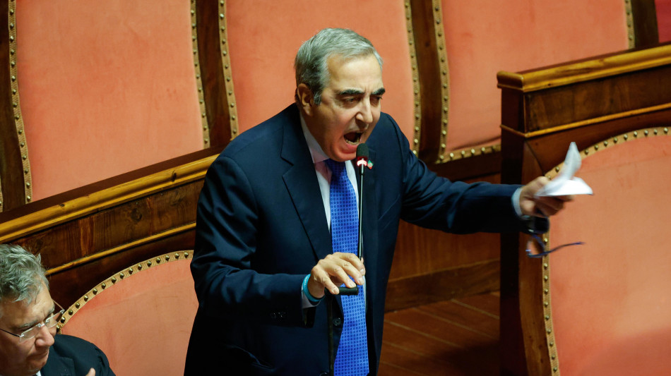 Gasparri, maggioranza raccoglier&agrave; per prima firme referendum