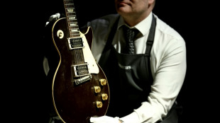Una famosa guitarra de Jeff Beck se vende por m&aacute;s de un mill&oacute;n de libras en una subasta