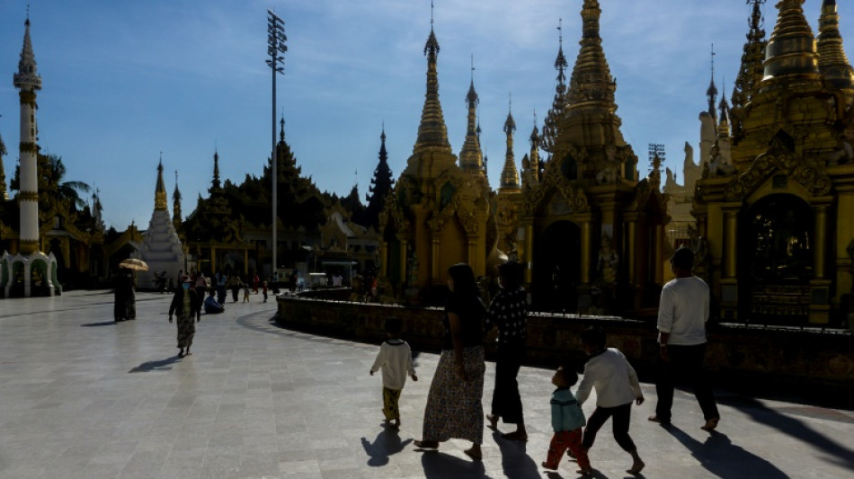 La Birmanie se mure dans le silence en d&eacute;fi &agrave; la junte, un an apr&egrave;s le coup d'Etat 