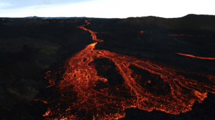 A Hawa&iuml;, l'&eacute;ruption du Mauna Loa menace une des principales routes de l'&icirc;le