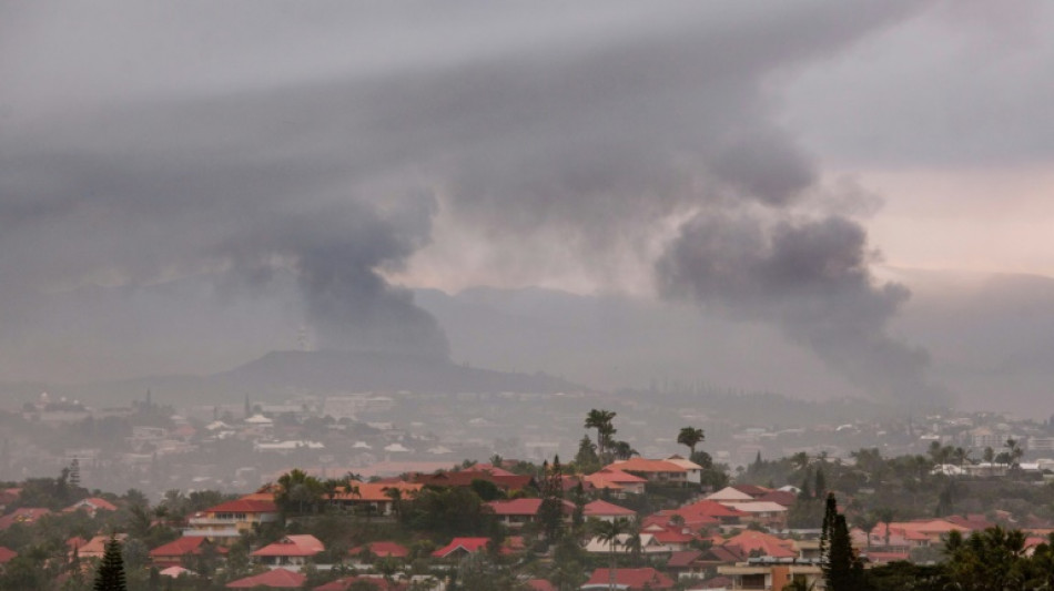 Emeutes en Nouvelle-Cal&eacute;donie: apr&egrave;s quatre d&eacute;c&egrave;s, d&eacute;ploiement de l'arm&eacute;e et interdiction de TikTok