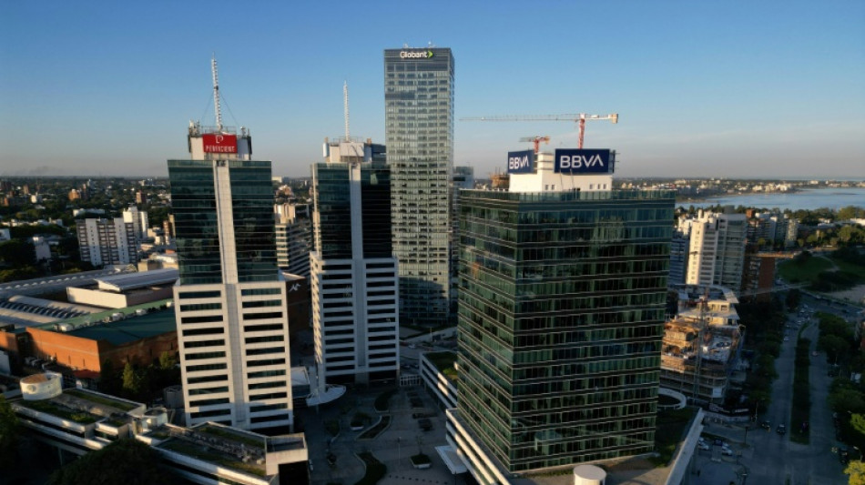 Amea&ccedil;as de atentados tiram a calma do Uruguai