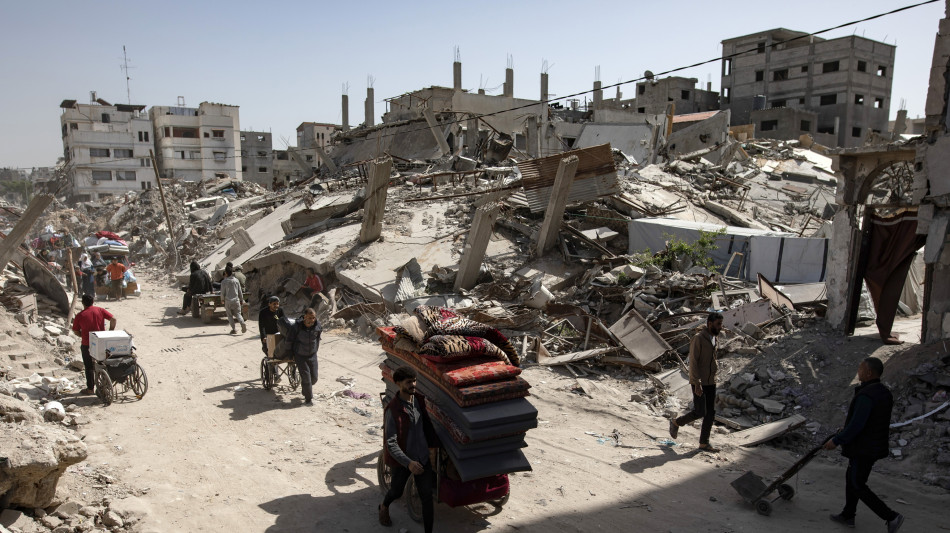 Nuove proteste a Gaza, 'basta guerra, Hamas lasci il potere'