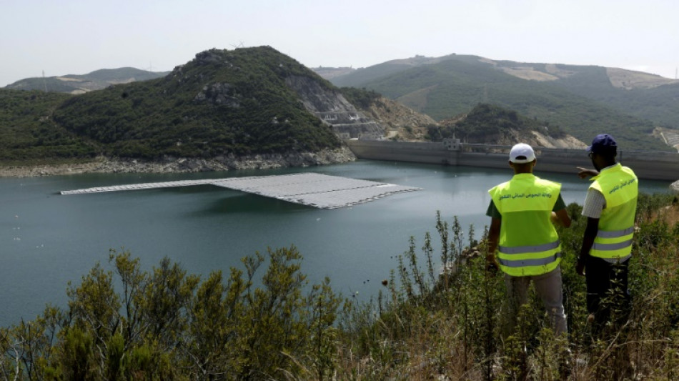Au Maroc, des panneaux solaires flottants pour lutter contre la s&eacute;cheresse 
