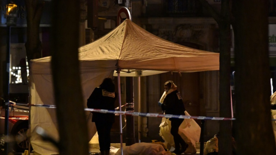 Sans-abri tu&eacute; par la police &agrave; Paris: les gardes &agrave; vue des deux policiers lev&eacute;es