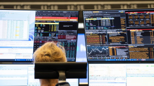 Borsa: Europa chiude in calo con bond e petrolio, Londra -0,37%