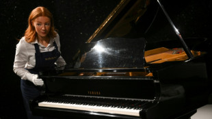 Cinq lots marquants lors des ench&egrave;res Freddie Mercury