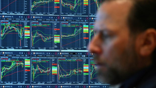 Wall Street termine en ordre dispers&eacute;, nouveau record pour le Nasdaq