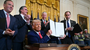 US-Präsident Trump unterzeichnet Dekrete zur Steigerung des Kohleabbaus