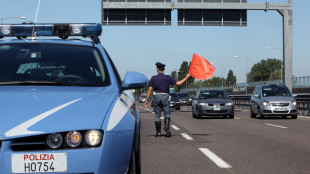 ++ Problemi ad asfalto per caldo, chiusi caselli Verona su A4 ++