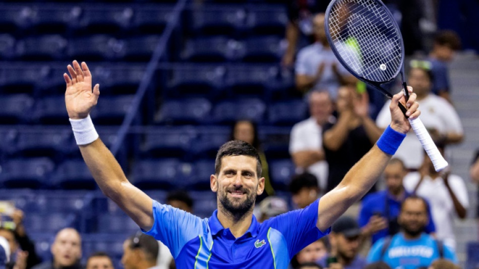 'Lights out' Djokovic cruises on US Open return