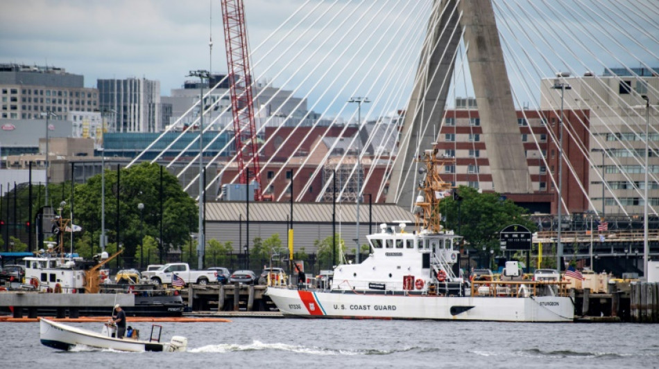 U-Boot f&uuml;r Besichtigung des "Titanic"-Wracks mit f&uuml;nf Menschen an Bord vermisst